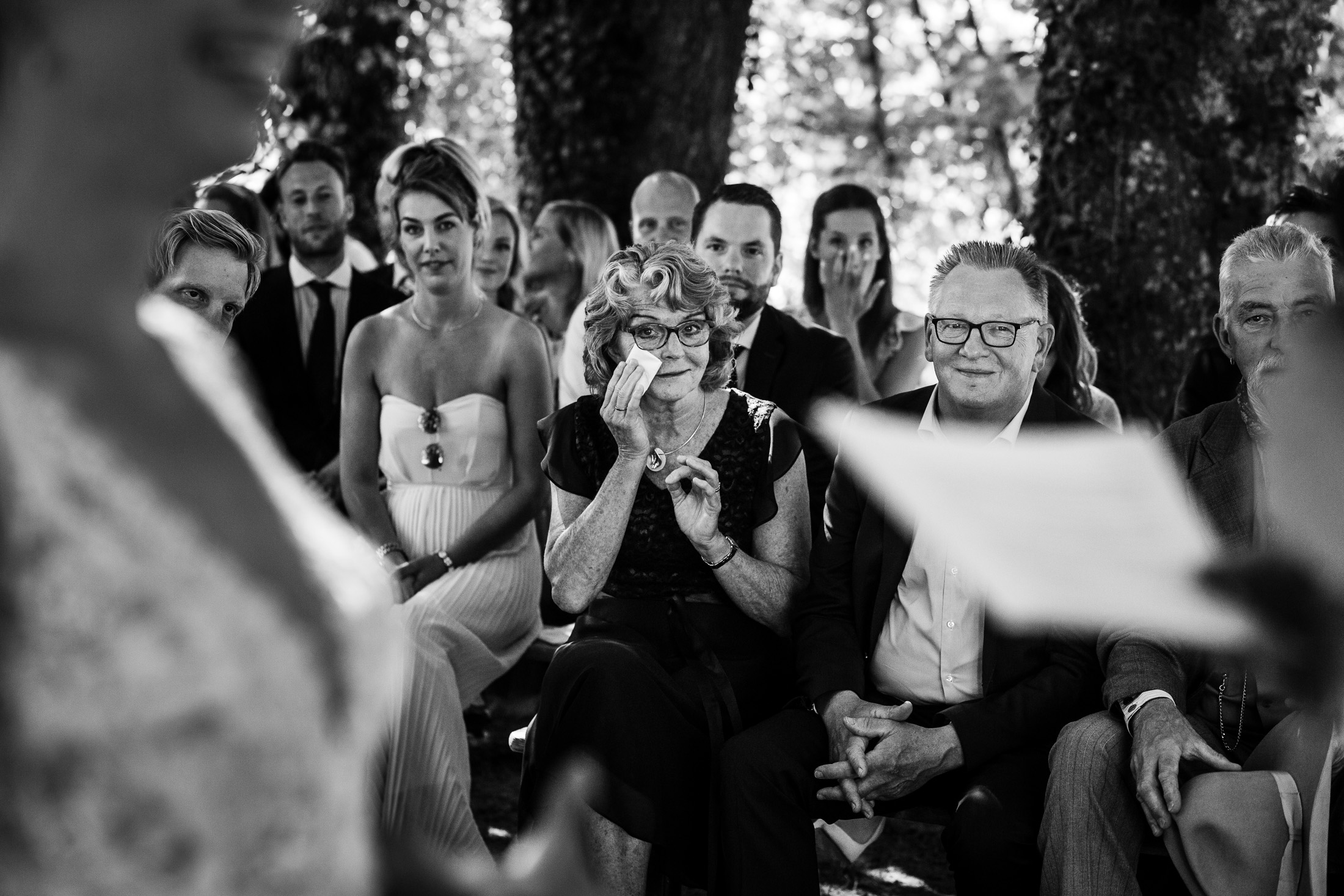 Trouwceremonie | Zwart wit trouwfotografie